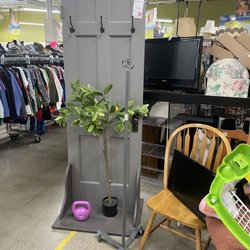 Goodwill Store & Donation Center - A cool door
