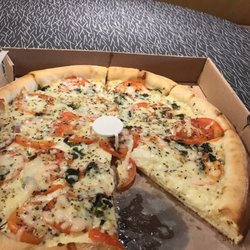 Vito's Pizza & Pasta - No marinara on my Margarita pizza