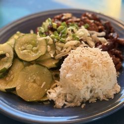 Mama Kwan's Tiki Bar & Grill - Pork plate