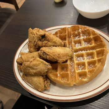 Mountain West Eatery - Chicken Wings & Buttermilk Waffle - American Near Me - Las Vegas, Nevada Mountain West Eatery - Chicken Wings & Buttermilk Waffle - American Near Me - Las Vegas, Nevada