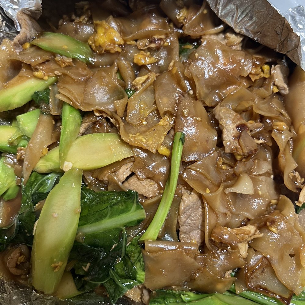 Jasmine Thai Noodle N BBQ - Beef Pad See You Noodle - Thai Near Me - Valencia, California Jasmine Thai Noodle N BBQ - Beef Pad See You Noodle - Thai Near Me - Valencia, California