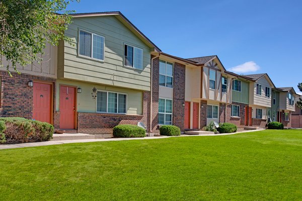 Yorkshire Square by null