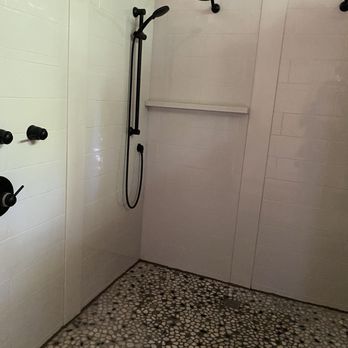 Terramor Outdoor Resort - Glamping shower - Resorts Near Me - Bar Harbor, Maine Terramor Outdoor Resort - Glamping shower - Resorts Near Me - Bar Harbor, Maine