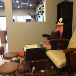 Luxury Nails & Spa - Mommy daughter date anyone?