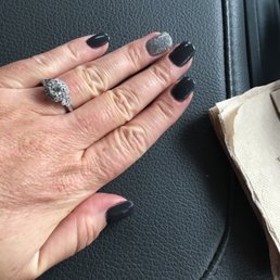 SNS dip powder 76 dark gray and 68 sparkle gray. SNS dip powder 76 dark gray and 68 sparkle gray.
