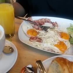 Merkur Markt - Breakfast in the cafeteria restaurant