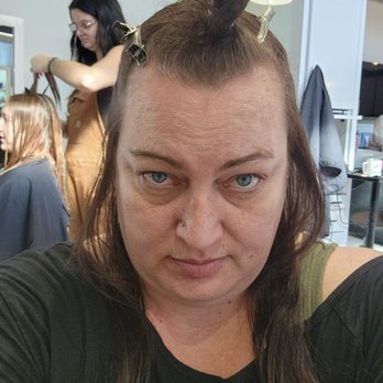 Dye Beauty  Bar - Hair Salons Near Me - Orange, California