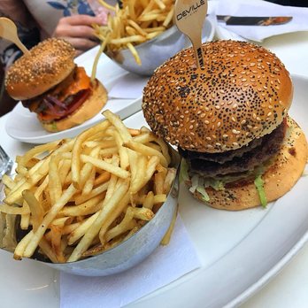 Deville Dinerbar - Diners Near Me - Montreal, Quebec Deville Dinerbar - Diners Near Me - Montreal, Quebec