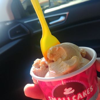 Area 51 Cupcakery - Time for pumpkin ice cream. - Cupcakes Near Me - Naperville, Illinois Area 51 Cupcakery - Time for pumpkin ice cream. - Cupcakes Near Me - Naperville, Illinois