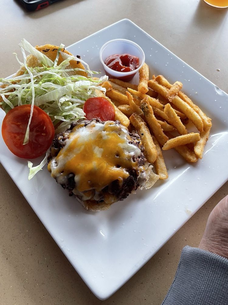 Food from Beachcomber Of Conesus