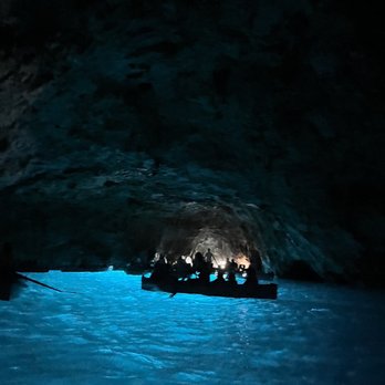 Grotta Azzurra - Blue Grotto - Beaches Near Me - Anacapri, NA Grotta Azzurra - Blue Grotto - Beaches Near Me - Anacapri, NA