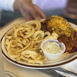 Peggy Sue's 50's Diner - La Bamba Chili Burger