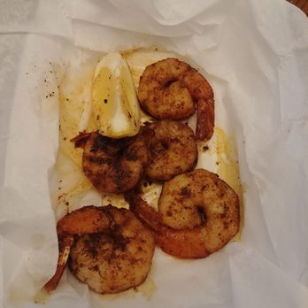 Surf's Up Bronzville - 1/4 grilled shrimp. 5 measly shrimp - Seafood Near Me - Chicago, Illinois