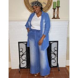 Lucy Lu's - 2 piece denim set