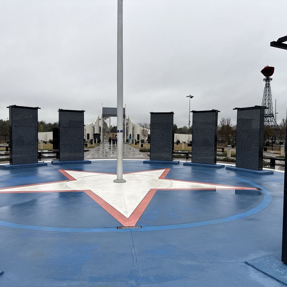 Red River Valley Veterans Memorial - Art Museums Near Me - Paris, Texas Red River Valley Veterans Memorial - Art Museums Near Me - Paris, Texas