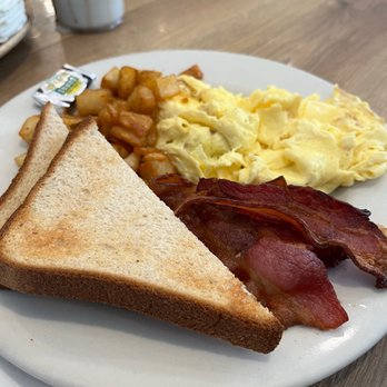Aloha Kitchen - Breakfast & Brunch Near Me - Honolulu, Hawaii Aloha Kitchen - Breakfast & Brunch Near Me - Honolulu, Hawaii