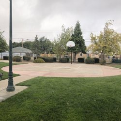 Pioneer Park - Place to shoot some hoops