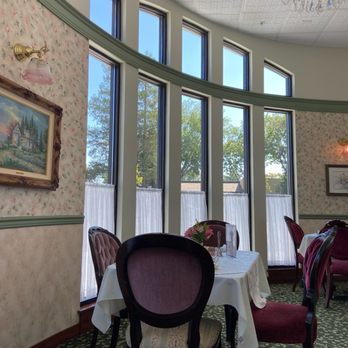 Lisa's Tea Treasures - Seating area - Tea Rooms Near Me - Campbell, California Lisa's Tea Treasures - Seating area - Tea Rooms Near Me - Campbell, California