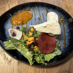 Bistrot des Lavandières - Salad with cheese
