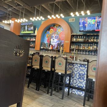 Lopez Grill - Full bar - Mexican Near Me - Bartlett, Tennessee