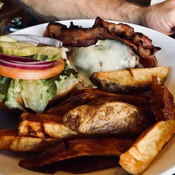 The Queensboro - Burger - Gastropubs Near Me - Jackson Heights, New York The Queensboro - Burger - Gastropubs Near Me - Jackson Heights, New York