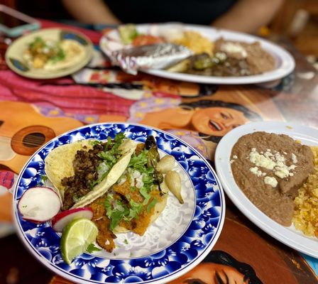 Tacos El Nevado by null