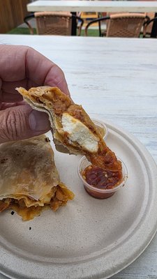 Una Mas on Adams by null