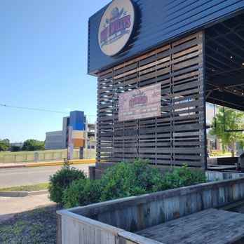 Hillwilly's Kitchen & Bar - Burgers Near Me - Oklahoma City, Oklahoma Hillwilly's Kitchen & Bar - Burgers Near Me - Oklahoma City, Oklahoma