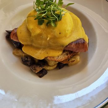 1886 Cafe & Bakery - Benedict with brie on a croissant mix of potatoes egg poached perfectly. - American Near Me - Austin, Texas 1886 Cafe & Bakery - Benedict with brie on a croissant mix of potatoes egg poached perfectly. - American Near Me - Austin, Texas