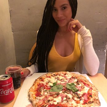 Pizza del Sortidor - Pizza Near Me - Barcelona, B Pizza del Sortidor - Pizza Near Me - Barcelona, B