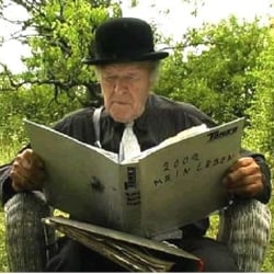 Ragnarhof - Der jute alte Dr.Ragnar Mathéy,Berliner Lebenskünstler mit 60 Berufen,kaufte im Jahr 1988 den Hof & bewahrte ihn vor dem Abriss.