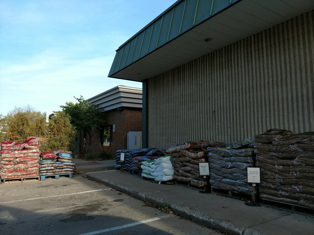 LENOCH & CILEK ACE HARDWARE Updated August 2024 1558 Mall Dr, Iowa