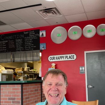 Pizza Connection - Smiling Dave! - Pizza Near Me - North Fort Myers, Florida