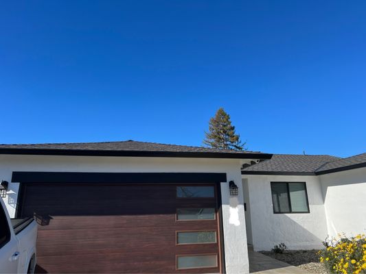 Sherman Roofing Logo