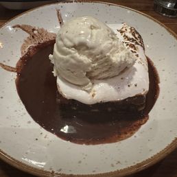S'mores brownie sunday S'mores brownie sunday