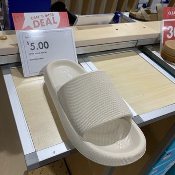 DSW Designer Shoe Warehouse - Summer find! - Shoe Stores Near Me - Southfield, Michigan