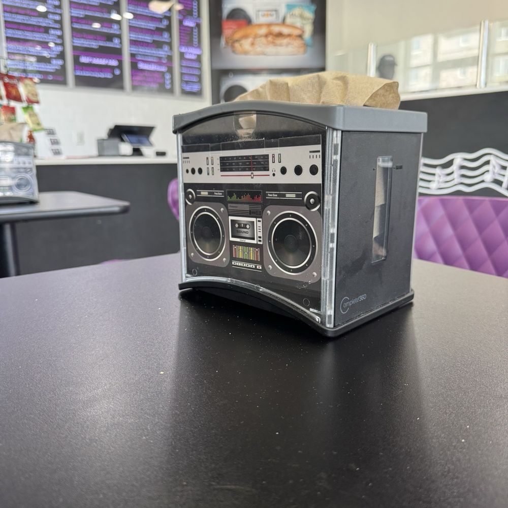 Napkin dispenser