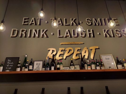 Kinfelts Kitchen & Wine by null