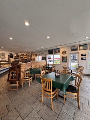 Sea Harvest Fish Market & Restaurants by null