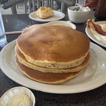 Weck's - Full Stack of Pancakes (3 Pieces) - Breakfast & Brunch Near Me - Albuquerque, New Mexico