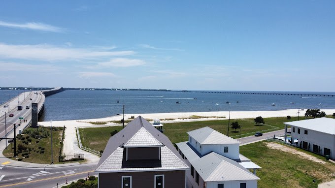 Slide of New Horizon Roofing and Exteriors