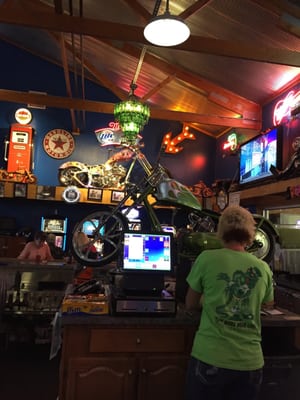 Poopy S Pub N Grub 1030 Viaduct Rd Savanna Il Auto Body Shops Mapquest