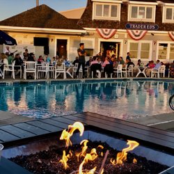 Trader Ed's - Fire pit seating