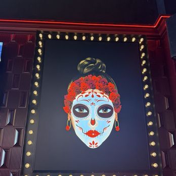Gigi's Bar & Lounge - Wall decor artwork - Mexican Near Me - Plano, Texas