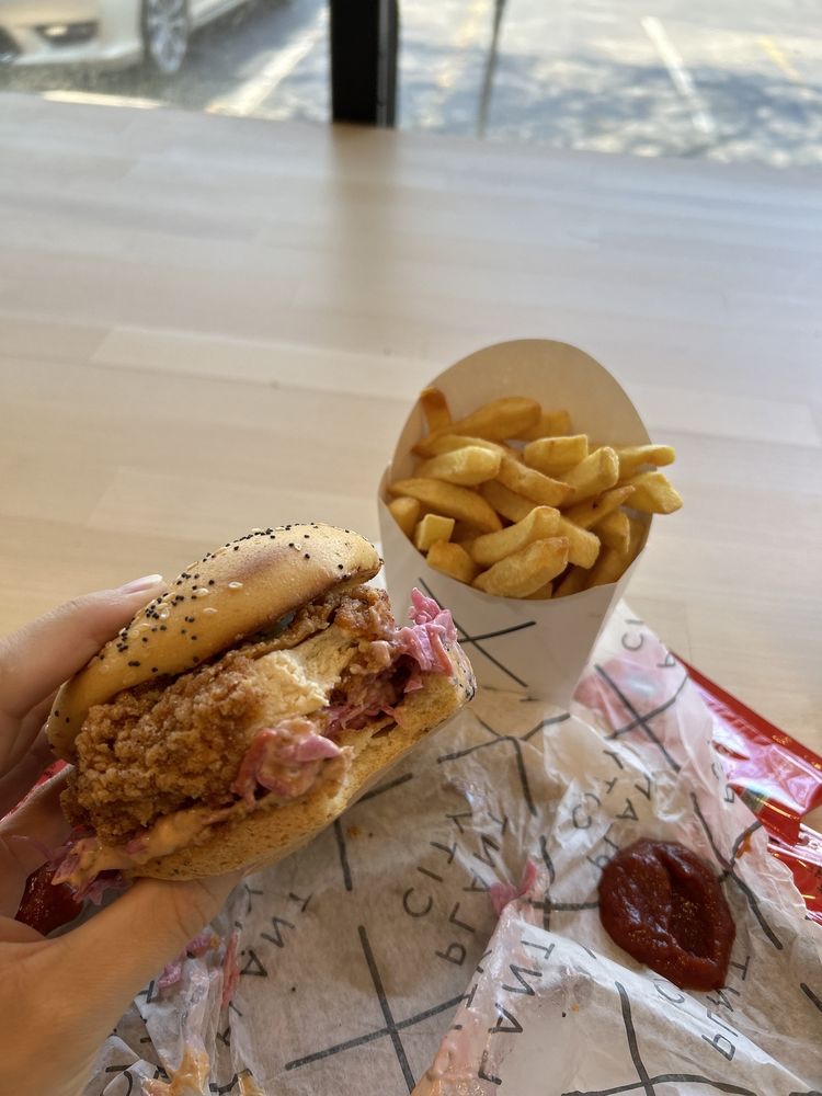 PLANT CITY X Updated October 2024 84 Photos & 68 Reviews 70