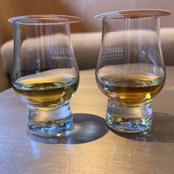 Auchentoshan Distillery - Single malt tasting