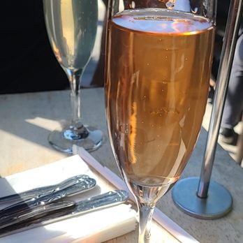 Fratelli Cafe - Pomegranate mimosa and lemonade mimosa - Coffee & Tea Near Me - Los Angeles, California