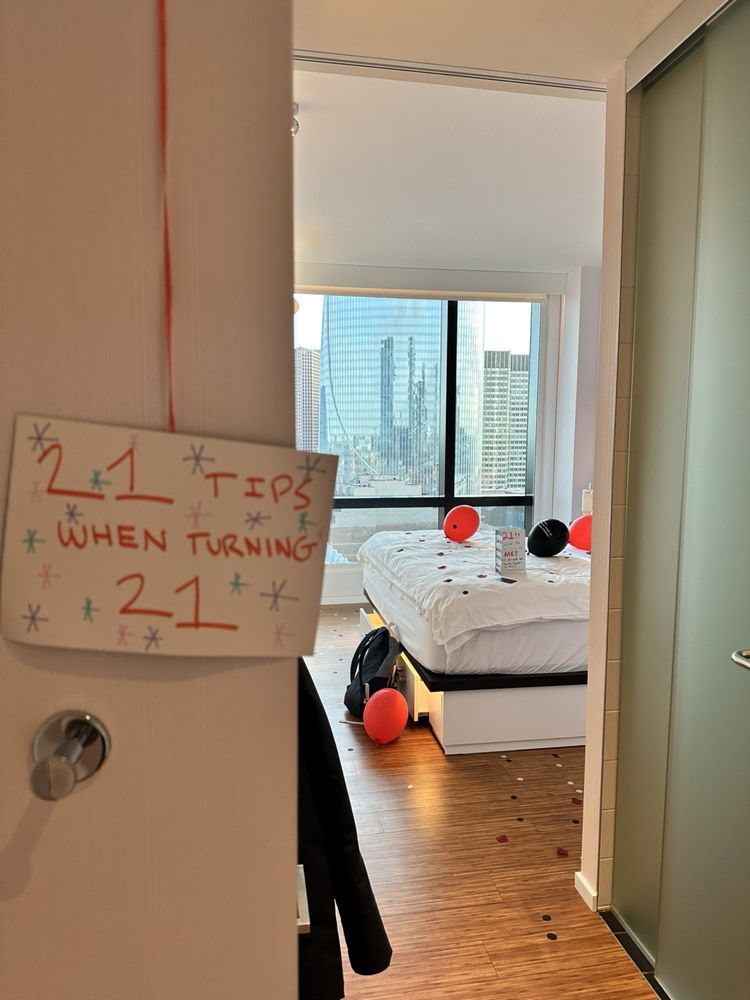 citizenM Boston North Station Hotel