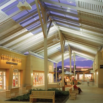 Chicago Premium Outlets - Shopping Centers Near Me - Aurora, Illinois