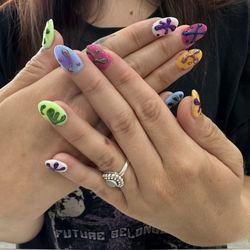 Diva Nails
